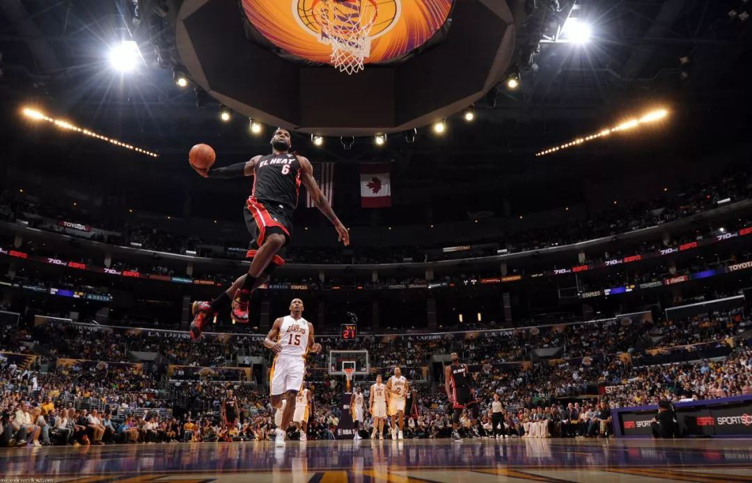 “互聯(lián)網(wǎng)+體育”場景是關(guān)鍵 看動因體育、NBA、Keep如何連接線上與線下丨體育經(jīng)理人